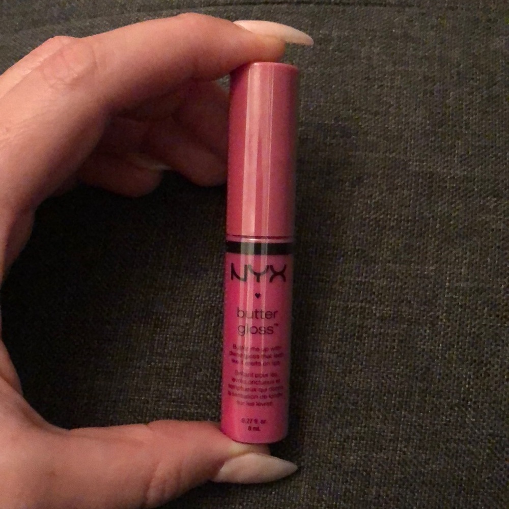 Lip gloss